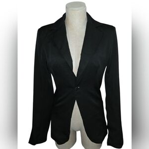 PrettyLittleThing Elegant Black Blazer